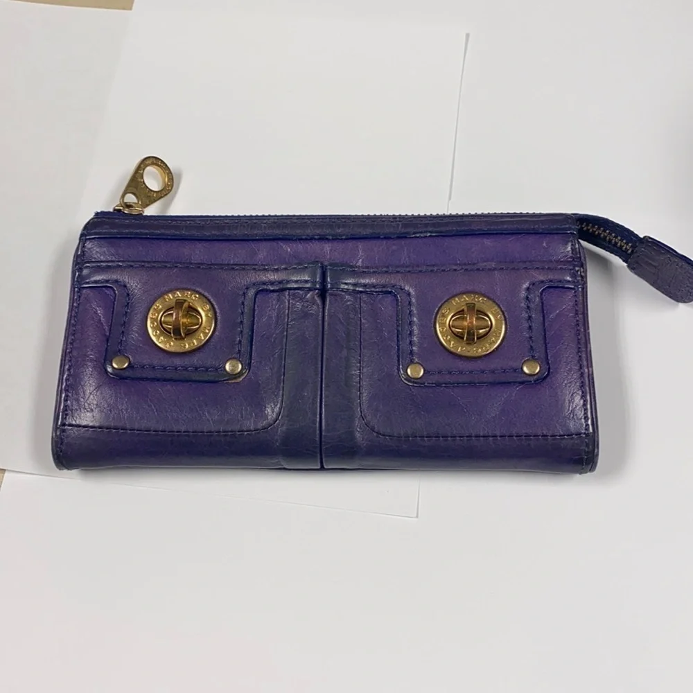 Marc Jacobs Totally Turnlock Purple Leather Wallet